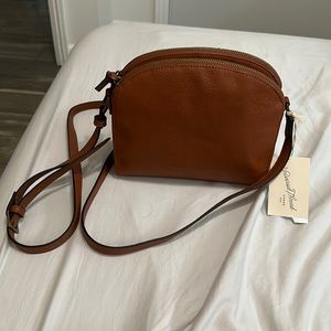 Universal Thread Cross body